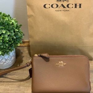 NWT COACH DOUBLE ZIP WRISTLET